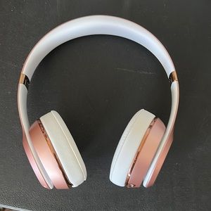 Beats Solo3 Wireless On-Ear Headphones